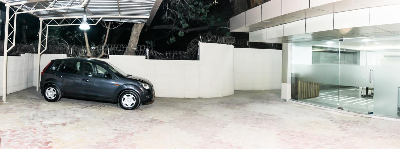 Golden Chariot The Boutique Hotel Mumbai Exterior photo