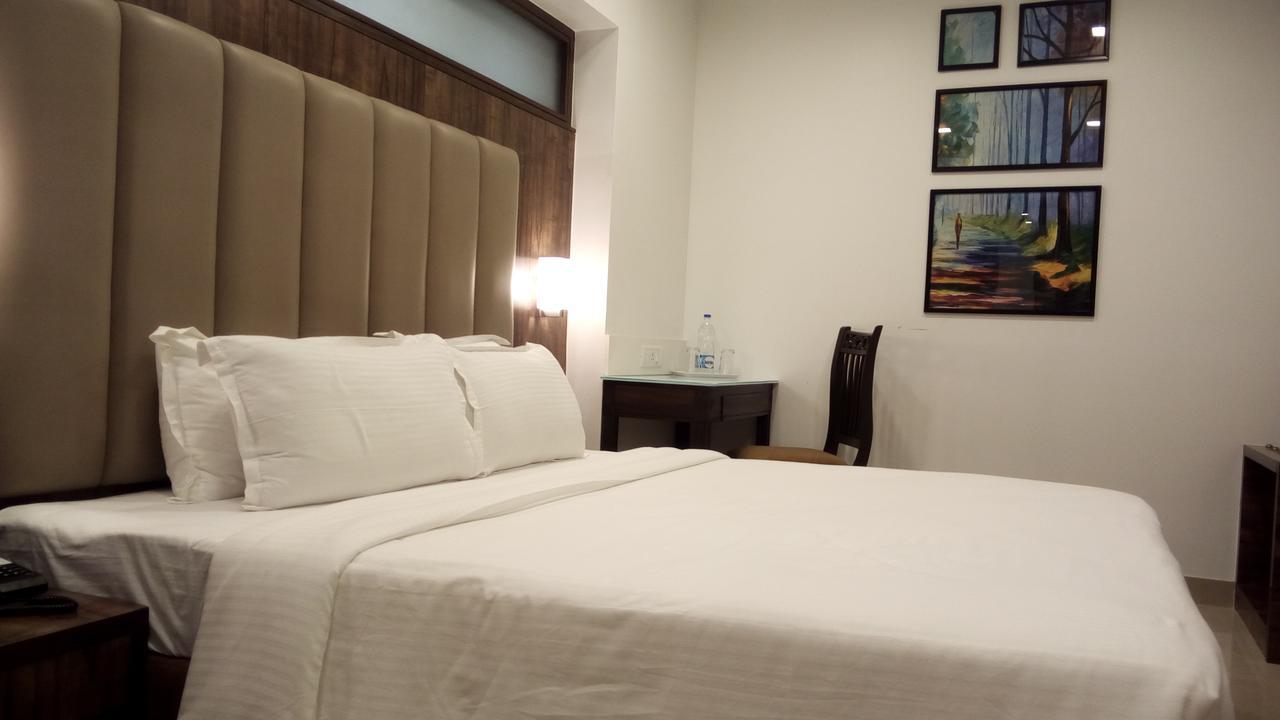 Golden Chariot The Boutique Hotel Mumbai Exterior photo